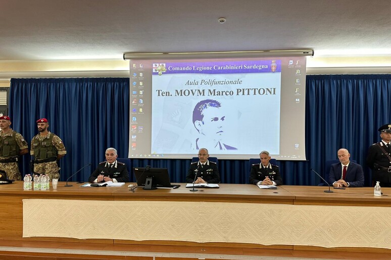 Associazione mafiosa in Sardegna, attesa per interrogatori: prima notte in carcere per ex assessora Regione e primario