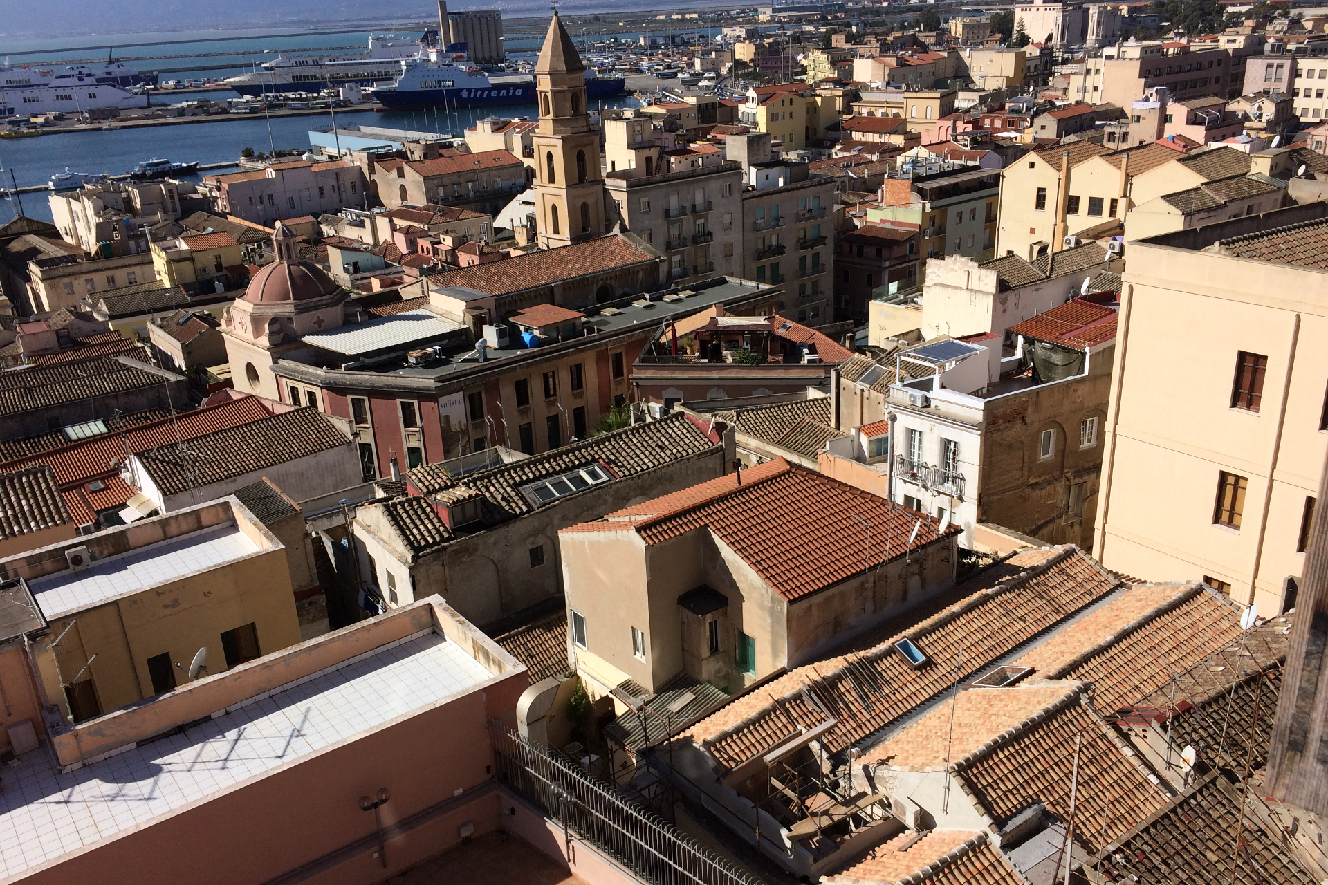Cagliari. Offerta locazione immobile in via Mazzini: domande entro il 14 giugno
