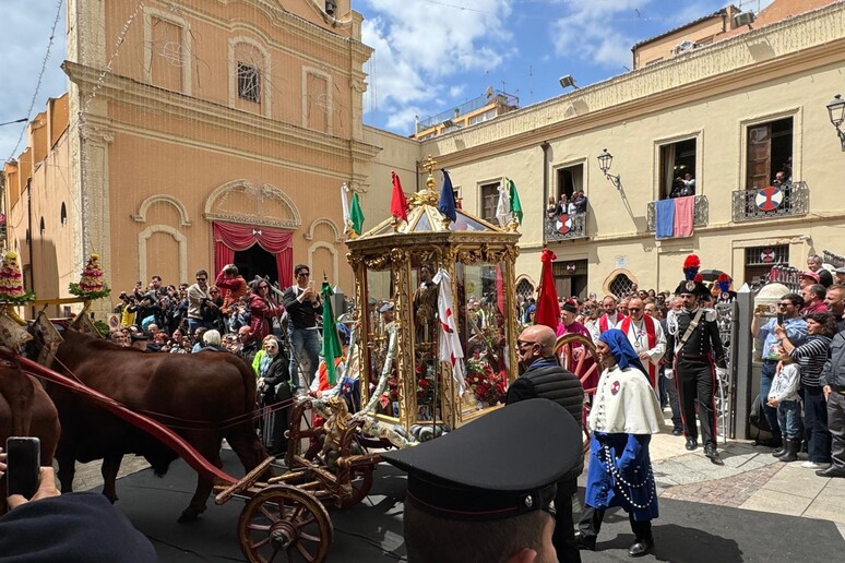 Cagliari. Migliaia di fedeli per la festa di Sant’Efisio